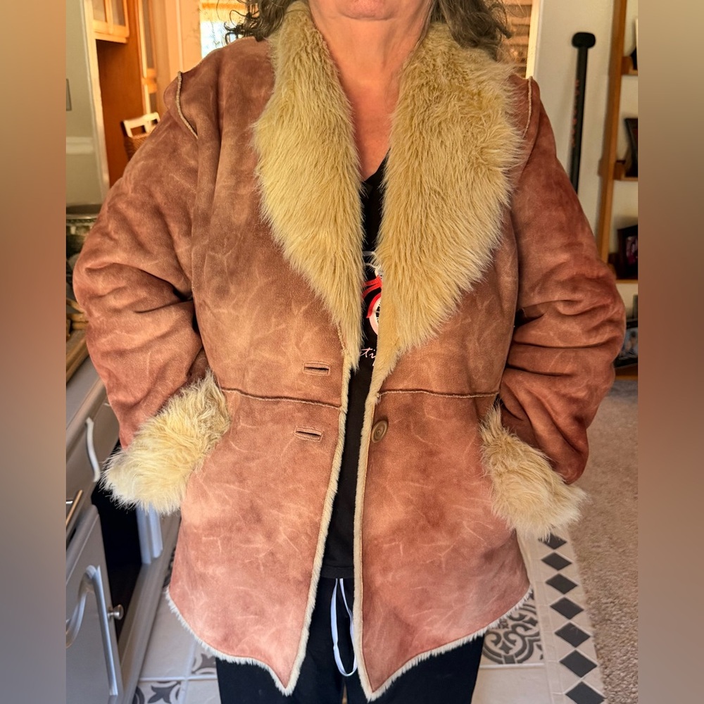Vintage 80s Suede Faux Fur Coat in Excellent Condition